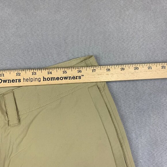 Patagonia Mens Quandary Shorts 34 Beige Nylon Stretch Zip Pocket 40-UPF Hiking - Picture 3 of 7